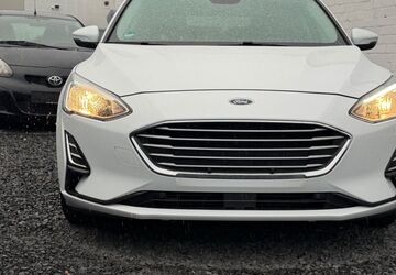 Ford Focus 60.000 km 9.550 &euro; Köln 50827