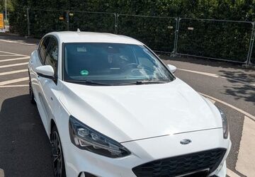 Ford Focus 104.000 km 12.400 &euro; Köln 51107