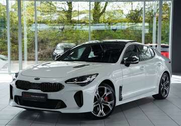 Kia Stinger 122.316 km 27.990 &euro; Remscheid/NRW 42855