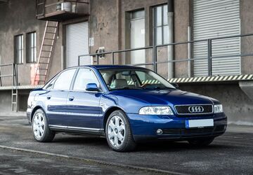 Audi A4 158.941 km 11.890 &euro; Köln 50825
