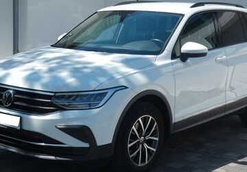 VW Tiguan 49.800 km 24.200 &euro; Bornheim 53332