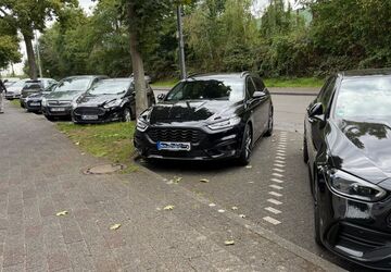 Ford Mondeo 34.000 km 22.500 &euro; Köln 50739