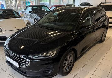 Ford Focus 76.000 km 15.990 &euro; Köln 50827