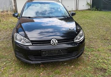VW Golf 163.000 km 6.600 &euro; Remscheid 42857