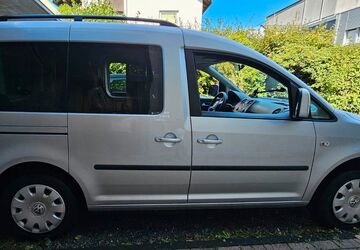 VW Caddy 142.000 km 9.100 &euro; Remscheid 42857