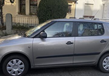 Skoda Fabia 145.500 km 2.500 &euro; Köln 50823