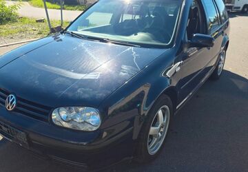 VW Golf 160.000 km 1.980 &euro; Köln 51105