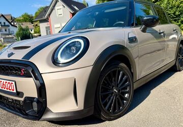 Mini Cooper SE 28.000 km 24.400 &euro; Engelskirchen 51766