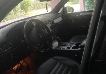 VW Touareg 290.000 km 14.900 &euro; Bonn 53129