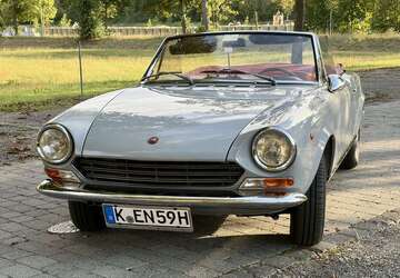 Fiat 124 Spider 66.000 km 26.400 &euro; Köln, Stadt 51107
