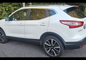 Nissan Qashqai 76.000 km 8.990 &euro; Remscheid 42853