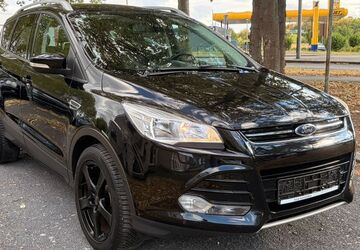 Ford Kuga 129.000 km 7.999 &euro; Köln 51107