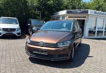 VW Touran 143.976 km 11.590 &euro; Köln 51067