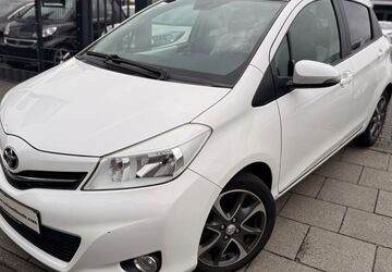 Toyota Yaris 99.271 km 8.390 &euro; Köln 51065