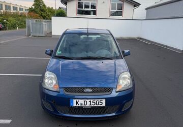 Ford Fiesta 153.000 km 1.650 &euro; Köln 51069