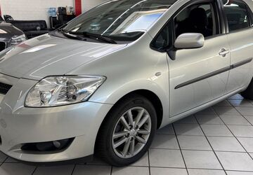Toyota Auris 130.000 km 6.400 &euro; Leverkusen 51371