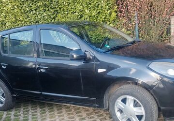 Dacia Sandero 181.500 km 2.999 &euro; Leichlingen 42799