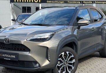 Toyota Yaris Cross 32.100 km 23.850 &euro; Köln 51109