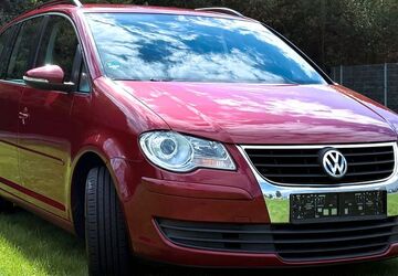 VW Touran 225.000 km 3.990 &euro; Köln 51147