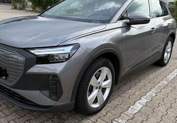 Audi Q4 e-tron 38.200 km 33.000 &euro; Hückeswagen 42499