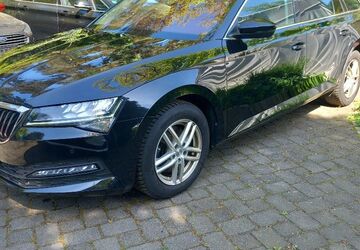 Skoda Superb 146.000 km 17.700 &euro; Leichlingen 42799