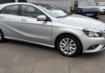 Mercedes-Benz A 180 118.148 km 10.999 &euro; Bergisch-Gladbach 51469