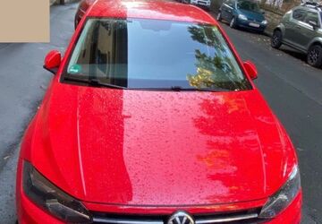 VW Polo 105.000 km 7.900 &euro; Köln 50939