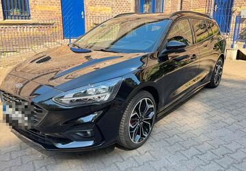 Ford Focus 54.000 km 18.900 &euro; köln 50933