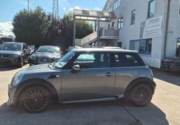 Mini ONE 200.021 km 2.250 &euro; Hilden 40721