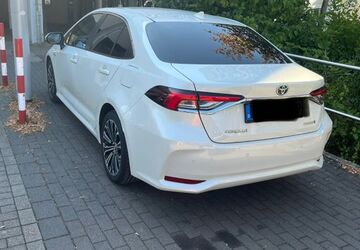 Toyota Corolla 103.000 km 17.100 &euro; Monheim 40789