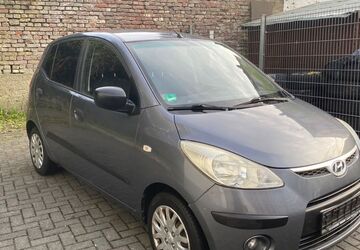 Hyundai i20 127.361 km 2.300 &euro; Solingen 42655