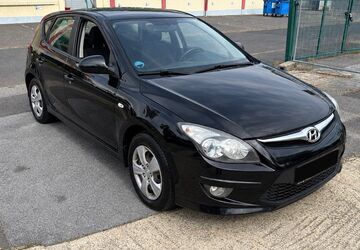 Hyundai i30 184.000 km 3.499 &euro; Leverkusen 51377