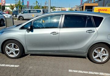 Toyota Verso 125.000 km 11.999 &euro; Brühl 50321