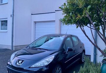 Peugeot 207 80.000 km 4.400 &euro; Bonn 53119