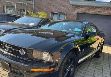 Ford Mustang 236.000 km 13.500 &euro; Solingen 42651