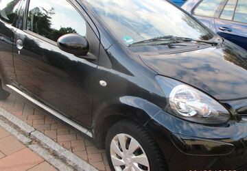 Toyota Aygo (X) 158.000 km 2.450 &euro; Bonn 53127