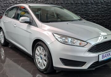 Ford Focus 44.000 km 10.490 &euro; Solingen 42699