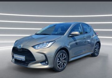 Toyota Yaris 27.000 km 20.990 &euro; Bonn 53119