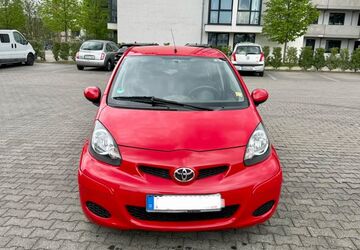 Toyota Aygo (X) 90.000 km 3.999 &euro; Köln 50825