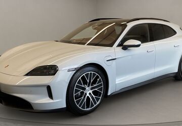 Porsche Taycan 8.443 km 88.900 &euro; Köln 50823