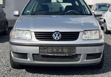 VW Polo 220.000 km 1.850 &euro; Köln 50827