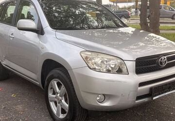 Toyota RAV 4 83.000 km 7.999 &euro; Köln 51107