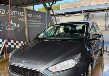 Ford Focus 77.951 km 9.290 &euro; Wiehl 51674