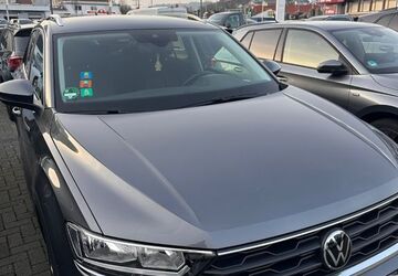 VW T-Roc 61.000 km 16.700 &euro; Köln 51105