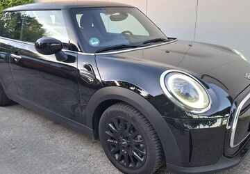 Mini ONE 43.783 km 16.995 &euro; Köln 51107
