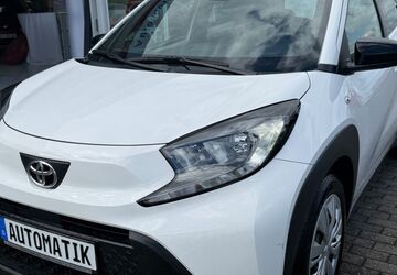 Toyota Aygo (X) 81.419 km 13.865 &euro; Radevormwald 42477