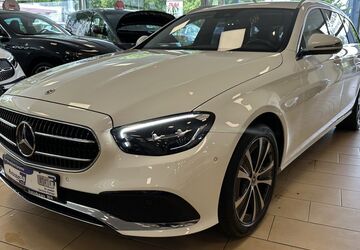 Mercedes-Benz E 300 64.980 km 30.500 &euro; Hennef 53773