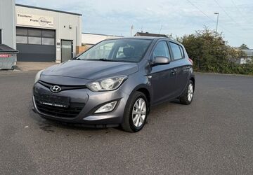 Hyundai i20 206.641 km 2.499 &euro; Wesseling 50389