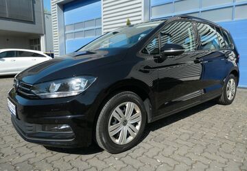 VW Touran 125.419 km 18.850 &euro; Monheim 40789