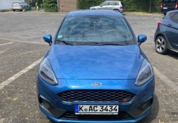 Ford Fiesta 140.000 km 12.700 &euro; Köln 50767